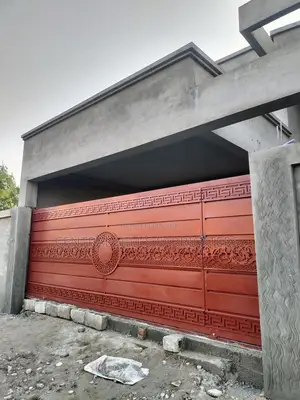 Sliding Gate