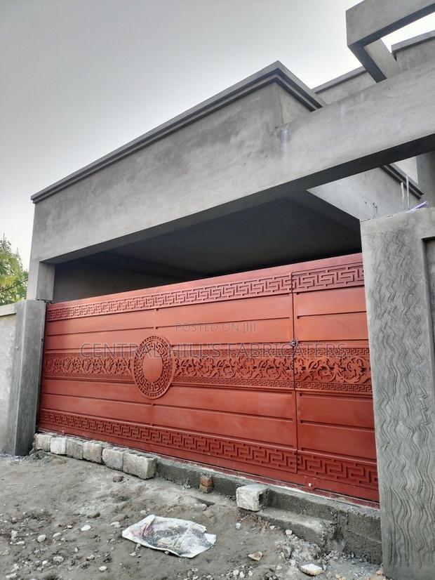 Sliding Gate - thumbnail 3