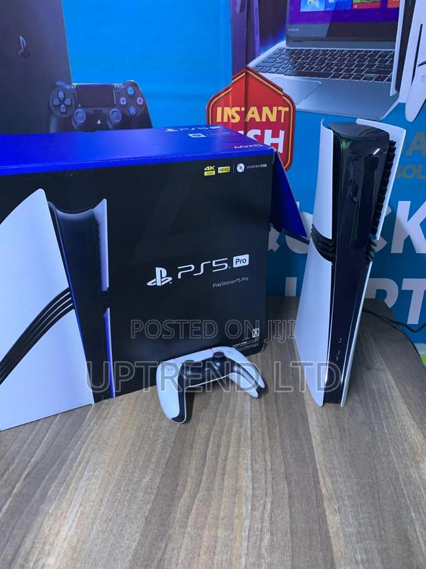 White Ps5 Pro , Sony Pre Owned Playsation 5 Pro 2tb SSD Internal - main view