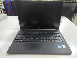 New Laptop HP 15-fd1020ns 8GB Intel Core i7 SSD 512GB