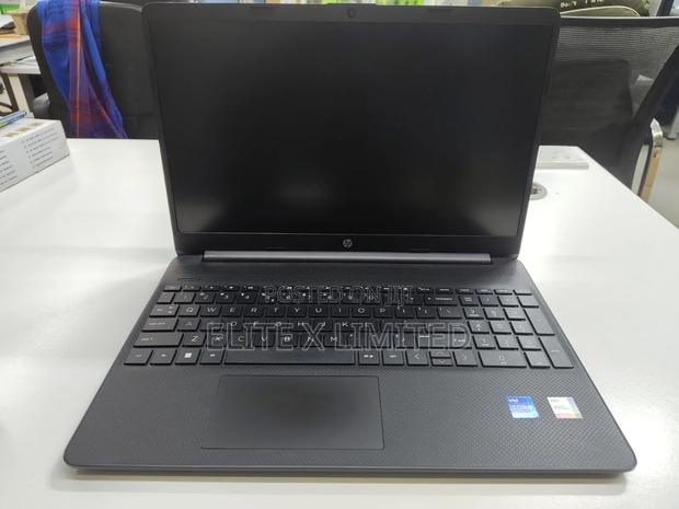 New Laptop HP 15-fd1020ns 8GB Intel Core i7 SSD 512GB