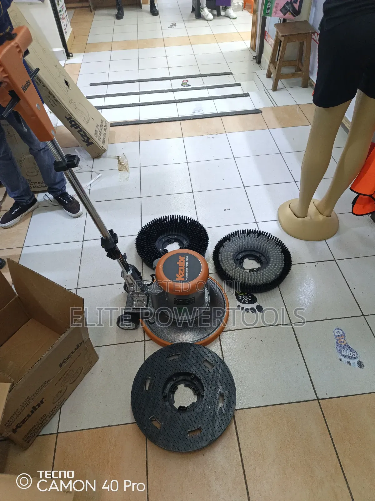 Professional Floor Scrubber Machine