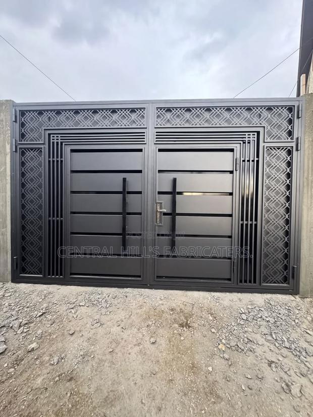 Sliding Gate - thumbnail 4