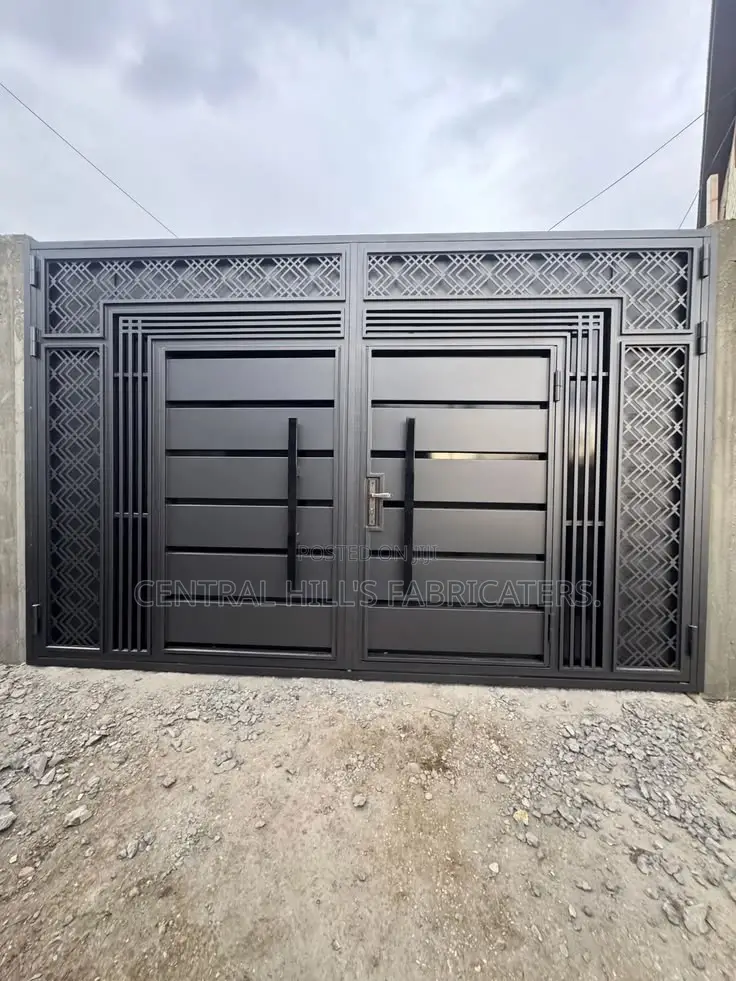 Sliding Gate