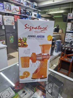 Signature Manual Fruit Juicer