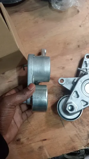 Suzuki Wagon R Tensioner