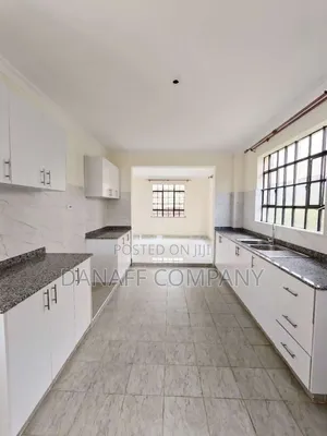 4bdrm Maisonette in Kadeya Villas, Oluulua for sale