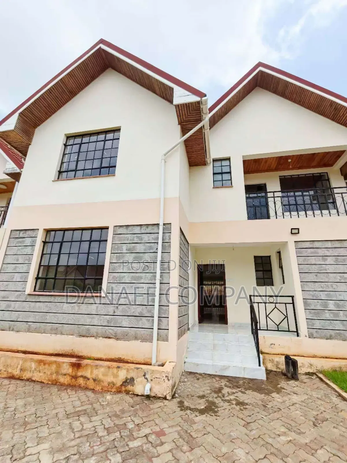 4bdrm Maisonette in Kadeya Villas, Oluulua for sale