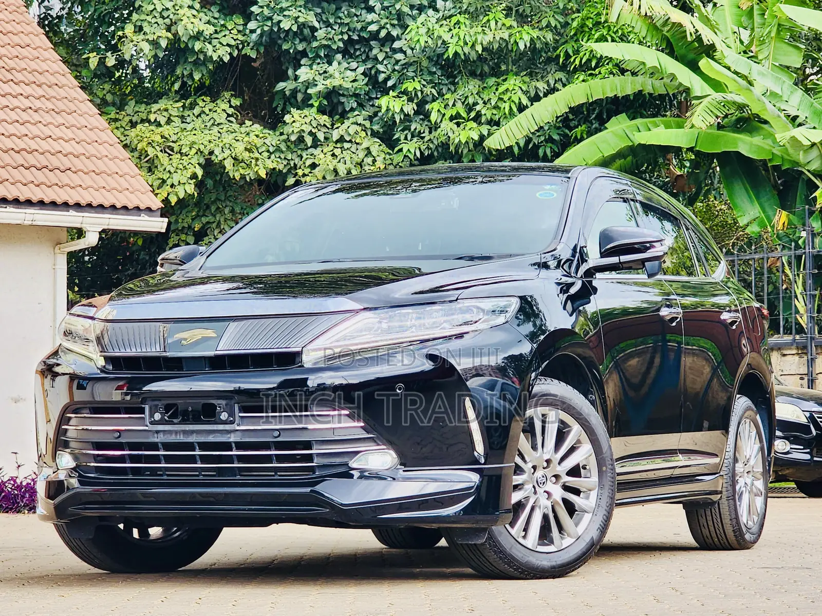 Toyota Harrier 2.0 2019 Black