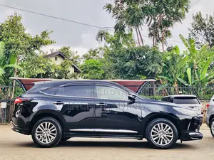 Toyota Harrier 2.0 2019 Black