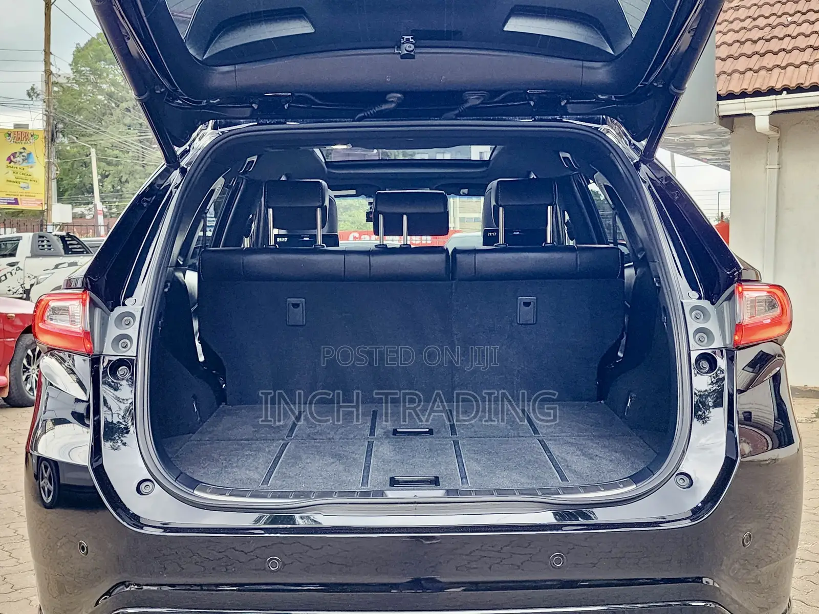 Toyota Harrier 2.0 2019 Black
