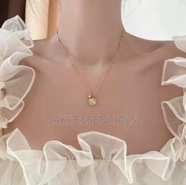 Minimalist And Stylish Necklaces - thumbnail 2