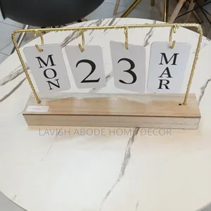 Wooden Decor Calendar