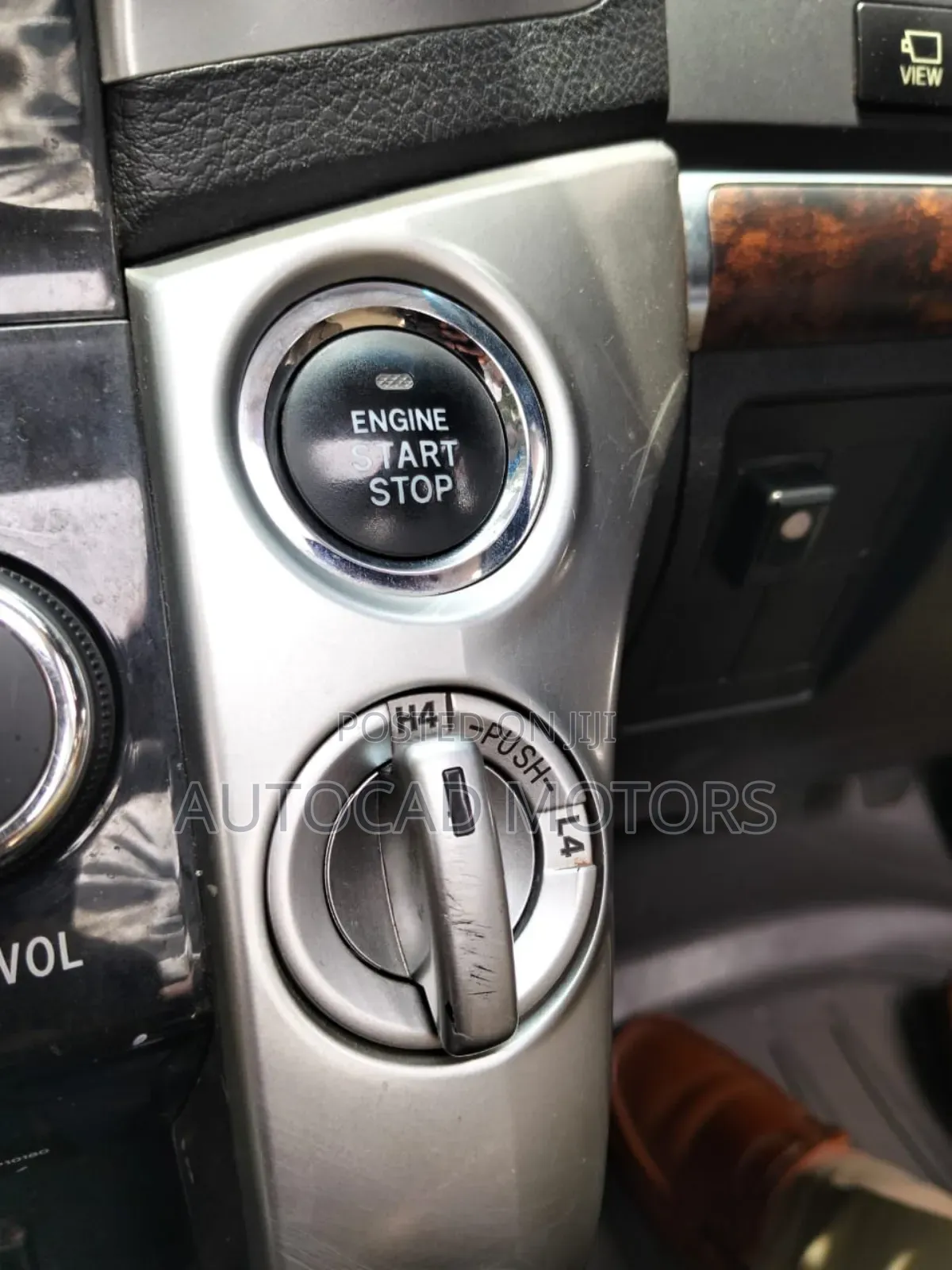 Toyota Land Cruiser 4.6 V8 ZX 2012 Black