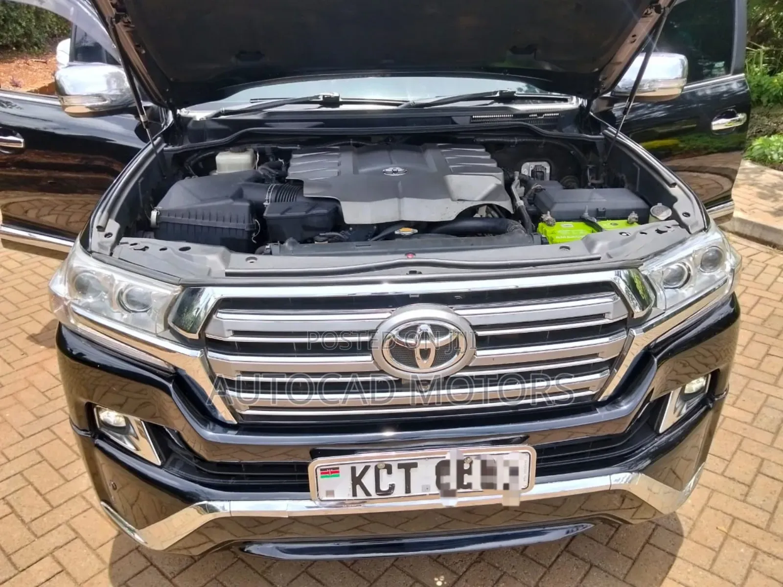 Toyota Land Cruiser 4.6 V8 ZX 2012 Black