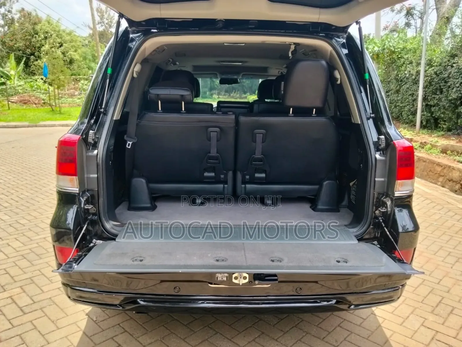 Toyota Land Cruiser 4.6 V8 ZX 2012 Black