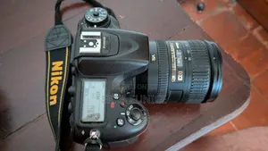 Nikon D7100 + 16-85mm