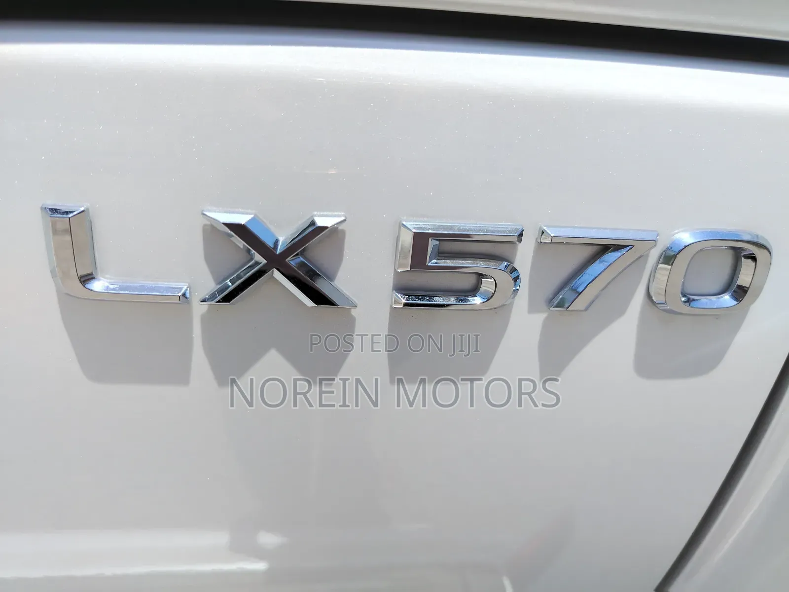 Lexus LX 2019 Off white