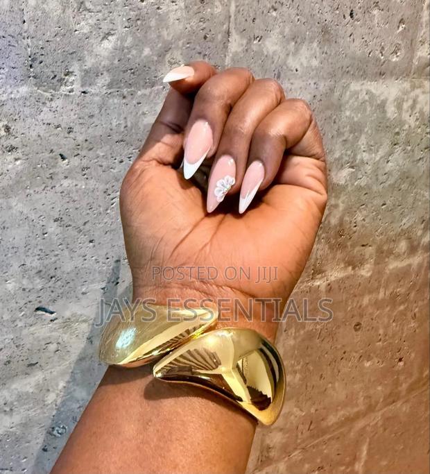 Chunky Bold Bracelets - thumbnail 4