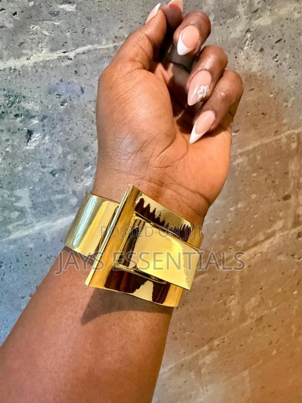 Chunky Bold Bracelets - thumbnail 7