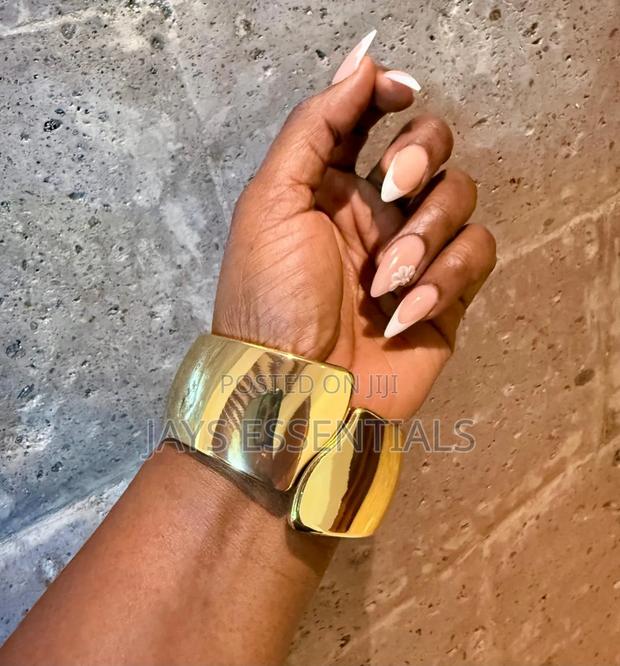 Chunky Bold Bracelets - thumbnail 11