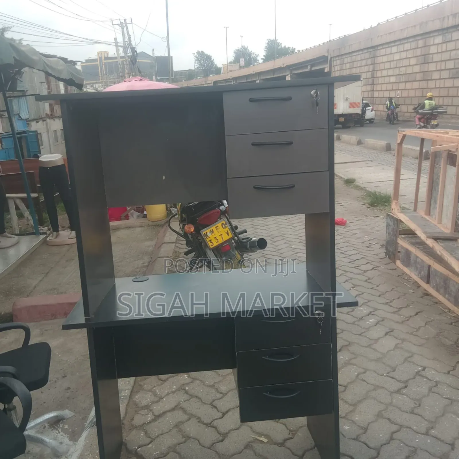 Back 0.9m Office Desk Available