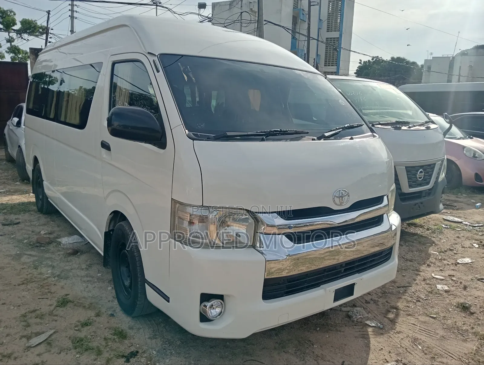 Toyota HiAce 2019 White
