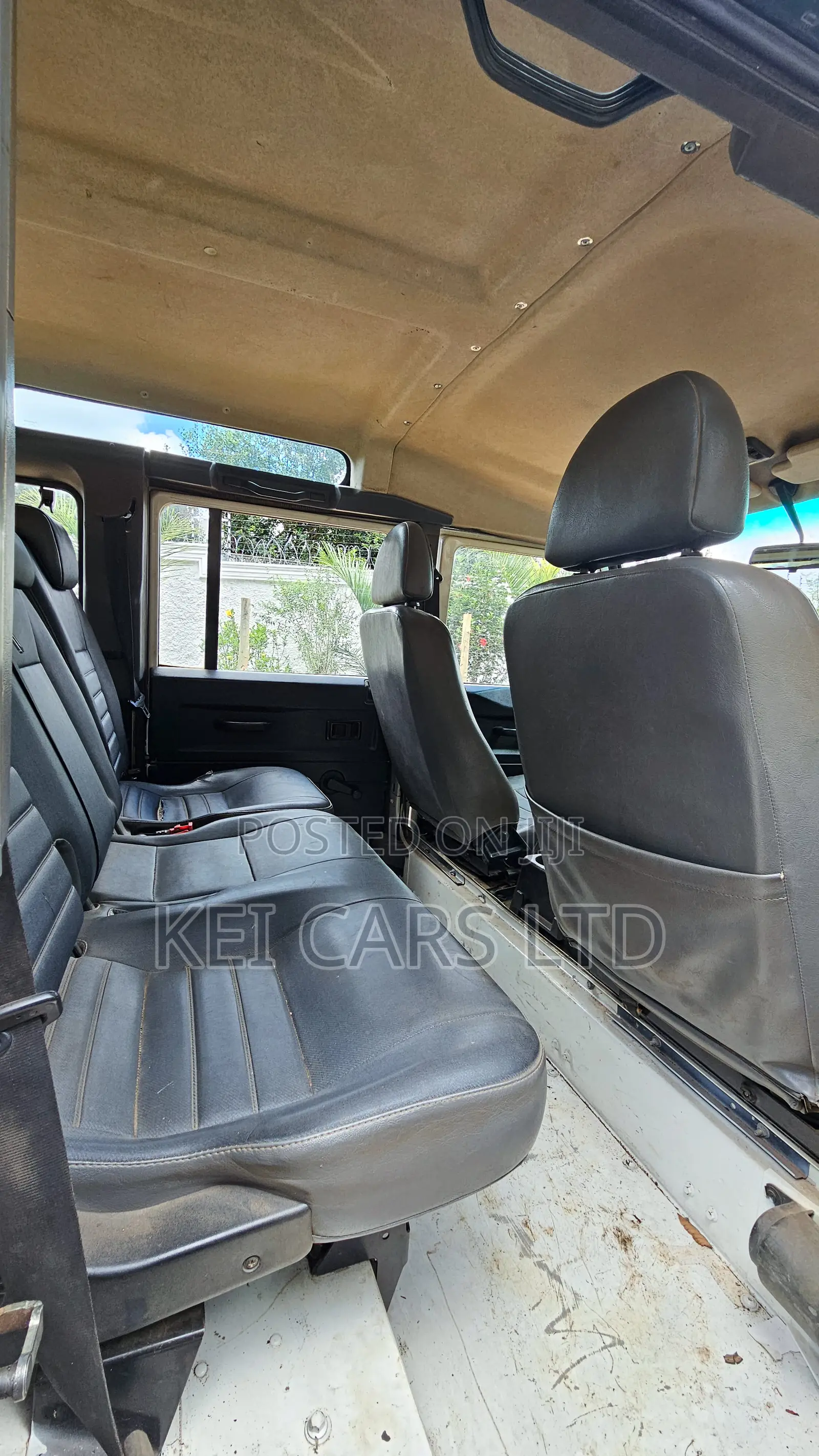 Land Rover Defender Puma 110 2.4 TD 2009 White