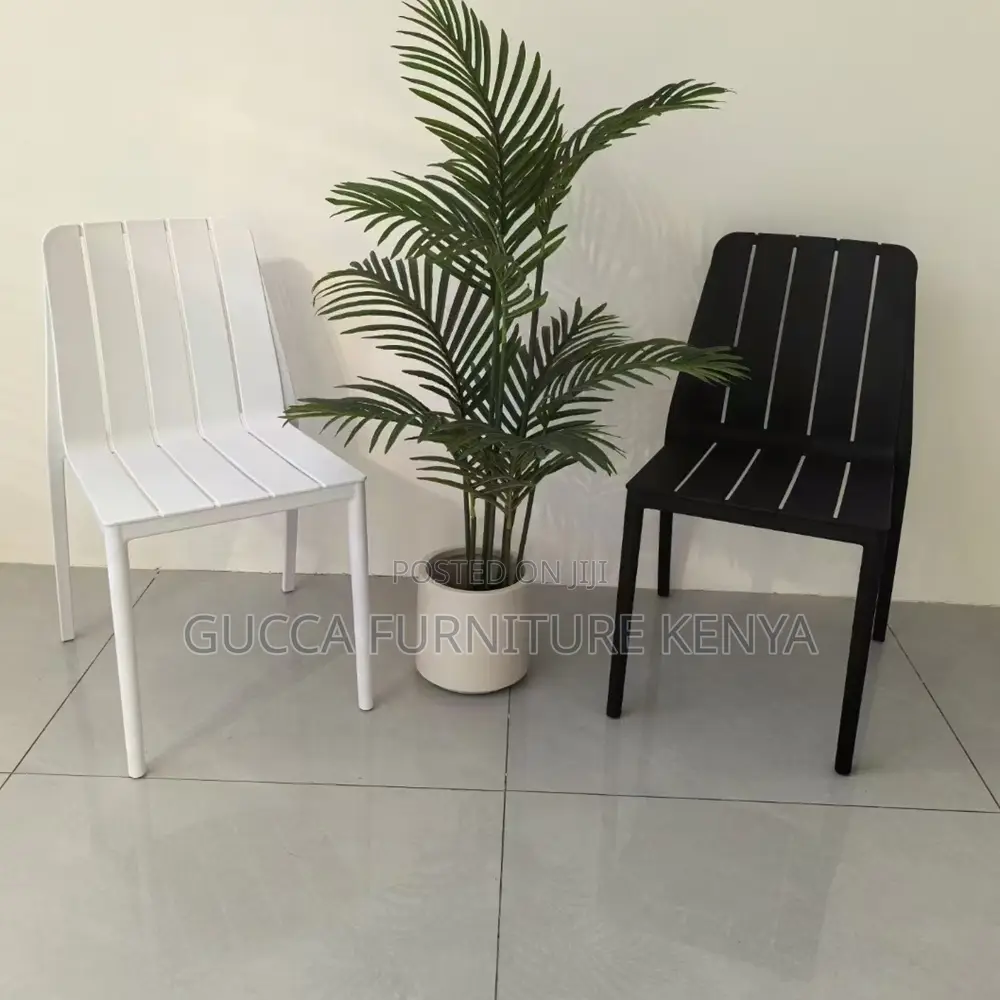 Modern Ergonomic Home Plastic Dining Seat