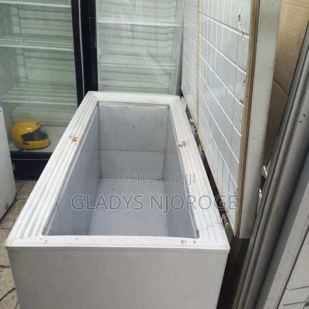 Ex Uk Freezer Well Maintained 650l - thumbnail 5
