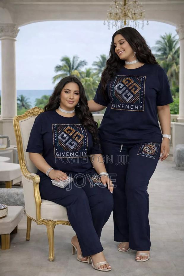 2 Pc Givenchy Set
