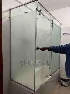 Frameless Sliding Shower Cubicle