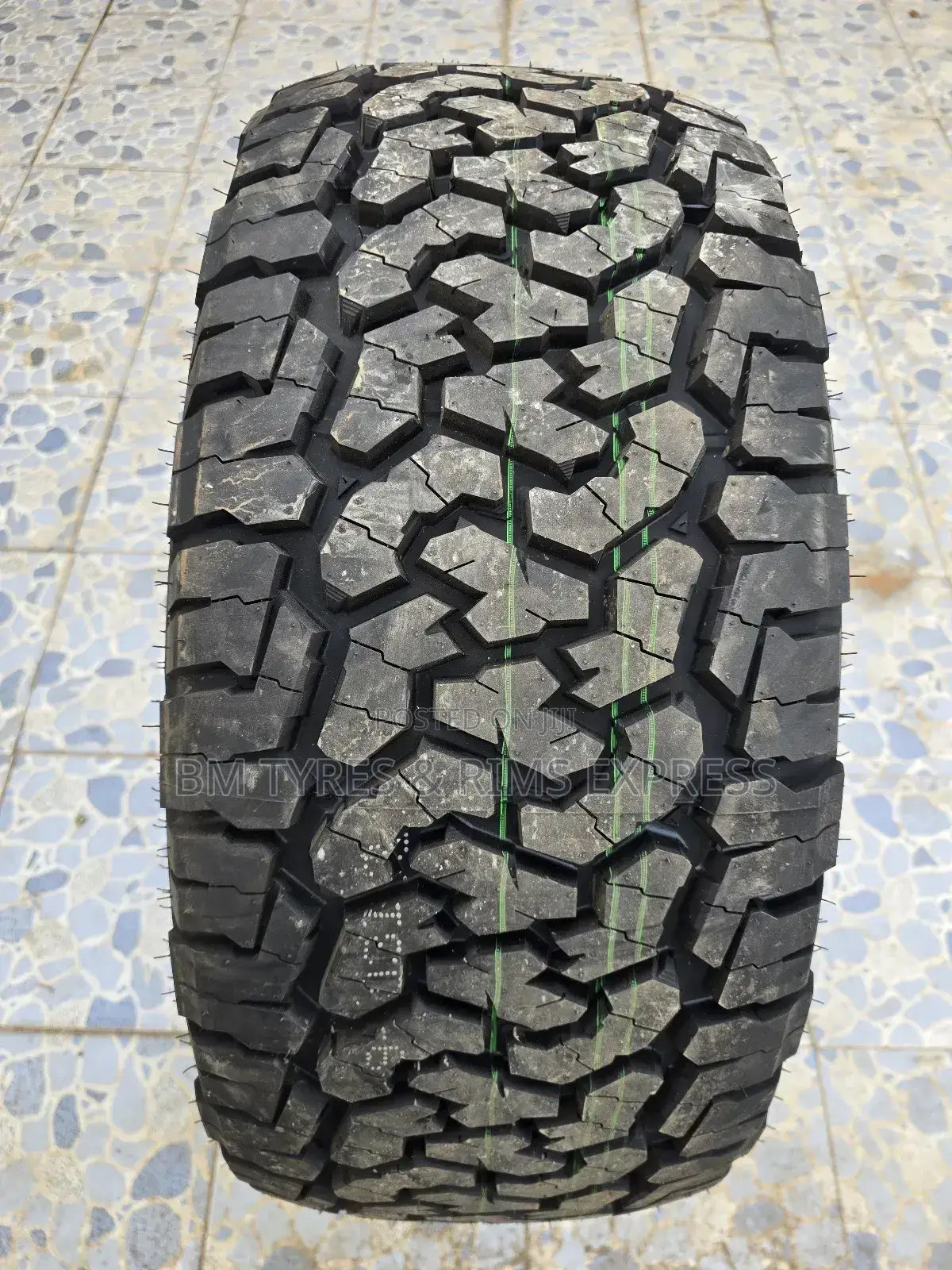 285 /50 R20 Comforser Tyres (All Terrein).