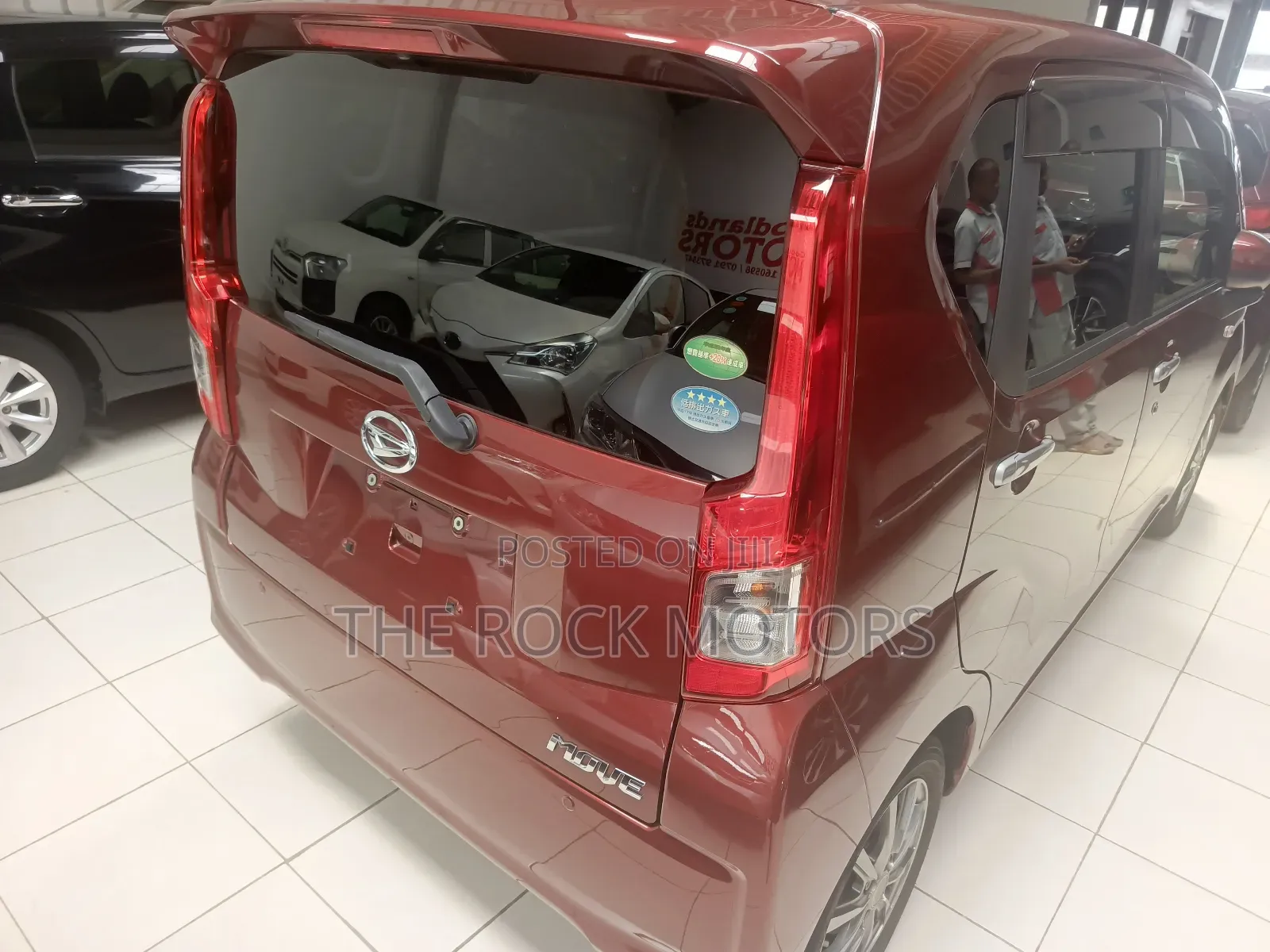 Toyota Roomy 2018 Red