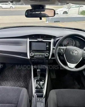 Toyota Corolla Fielder 1.5 Petrol AWD 2020 Black