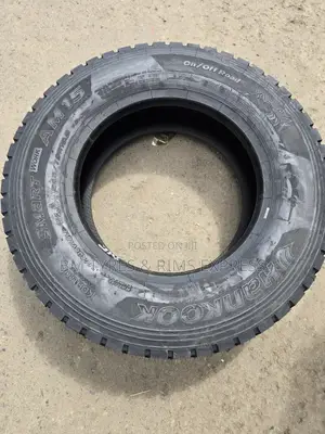 265 /70 R19. 5 Hankhook Tyres (Diff)