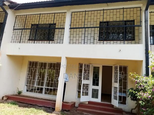 Four Bedroom Maisonette for Commercial Use to Let in Westlands