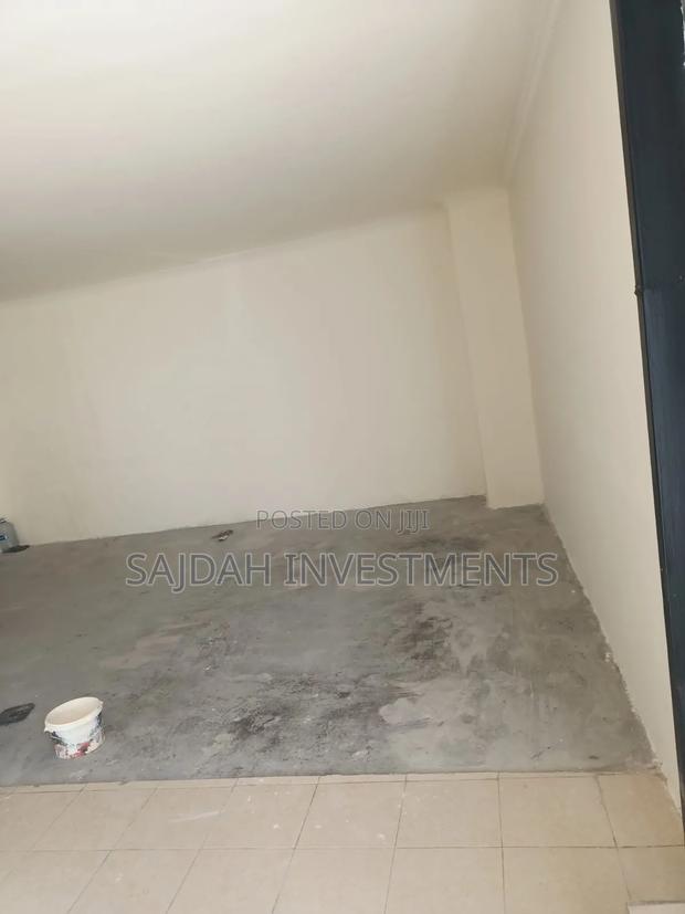 Warehouse to Let - thumbnail 6