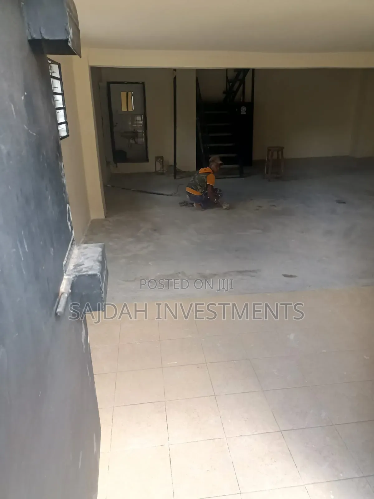 Warehouse to Let