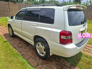 Toyota Kluger 2005 White