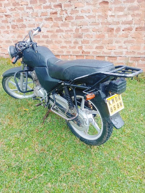 Honda CB 2019 Red - thumbnail 2