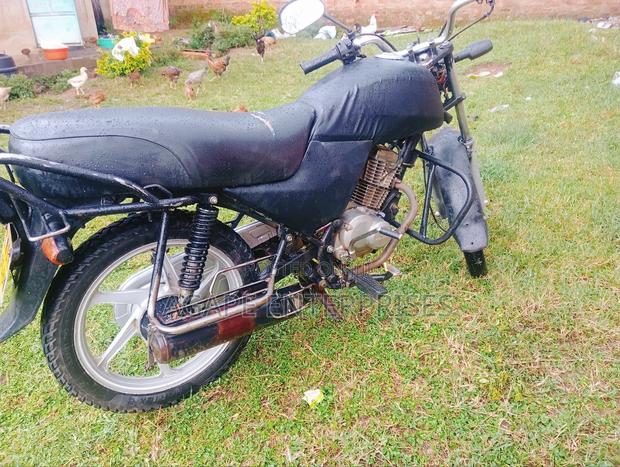 Honda CB 2019 Red - thumbnail 4