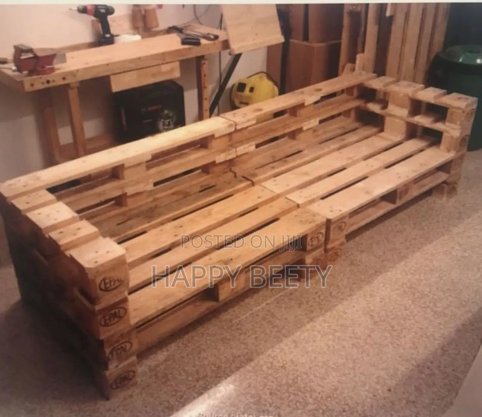 Customized Pallet Seat Available