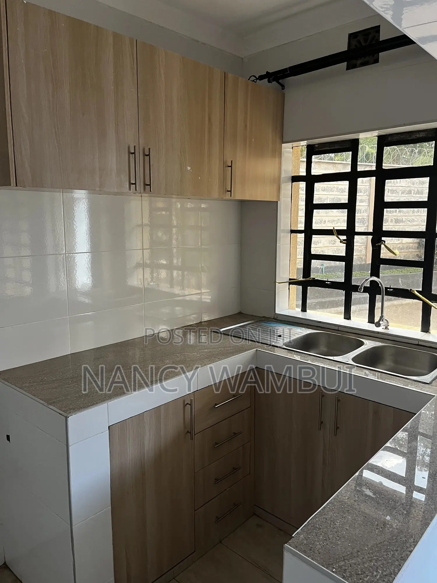 2bdrm Bungalow in Oluulua for rent
