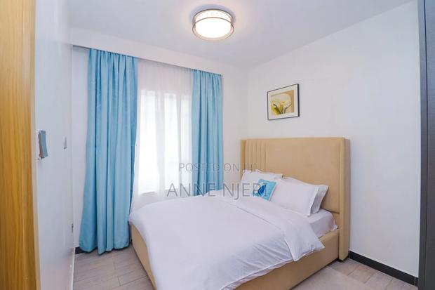 Cozy 2bdrm With a Pool in Kilimani at 9500 Per Day - thumbnail 5