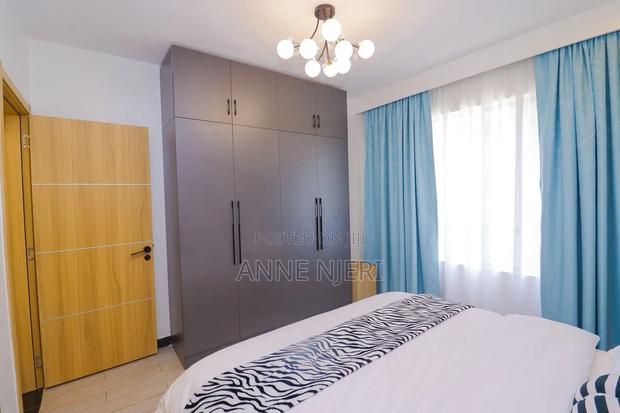 Cozy 2bdrm With a Pool in Kilimani at 9500 Per Day - thumbnail 11