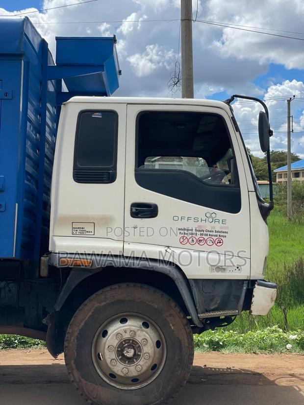 Isuzu FSR 33 - thumbnail 2