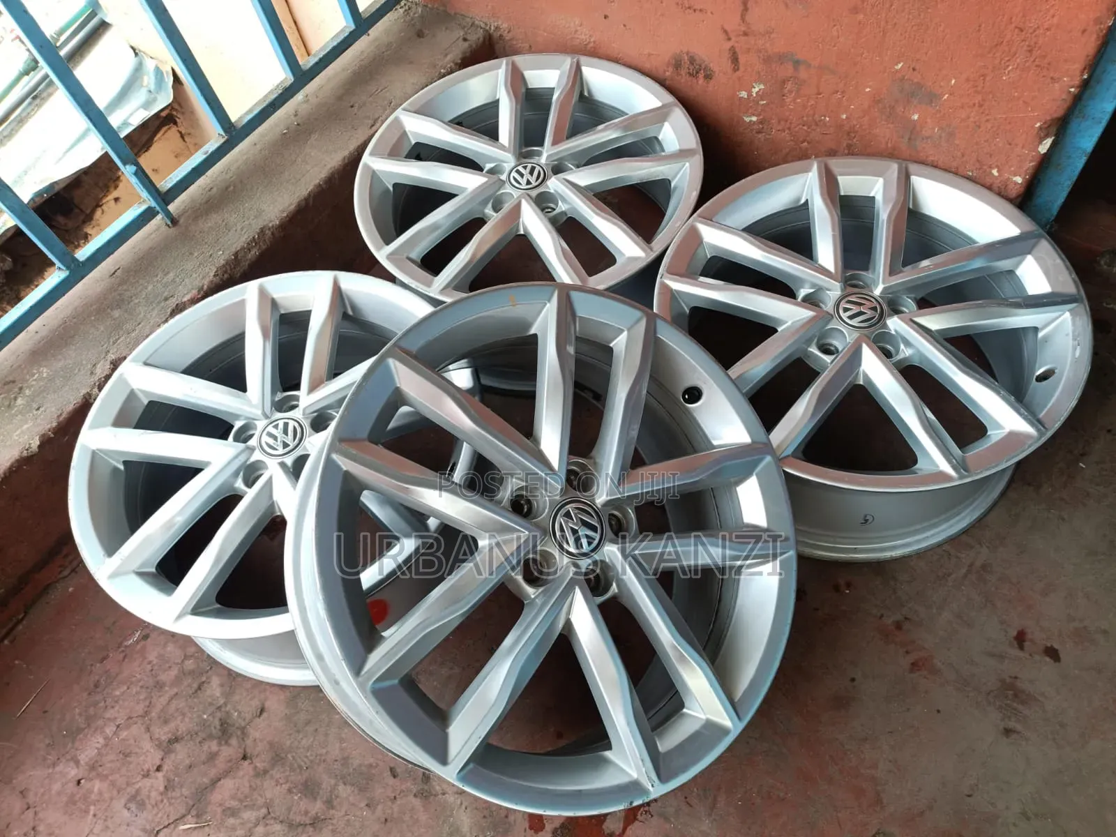 Polo Size 17 Inch 5×100 Alloy Rims