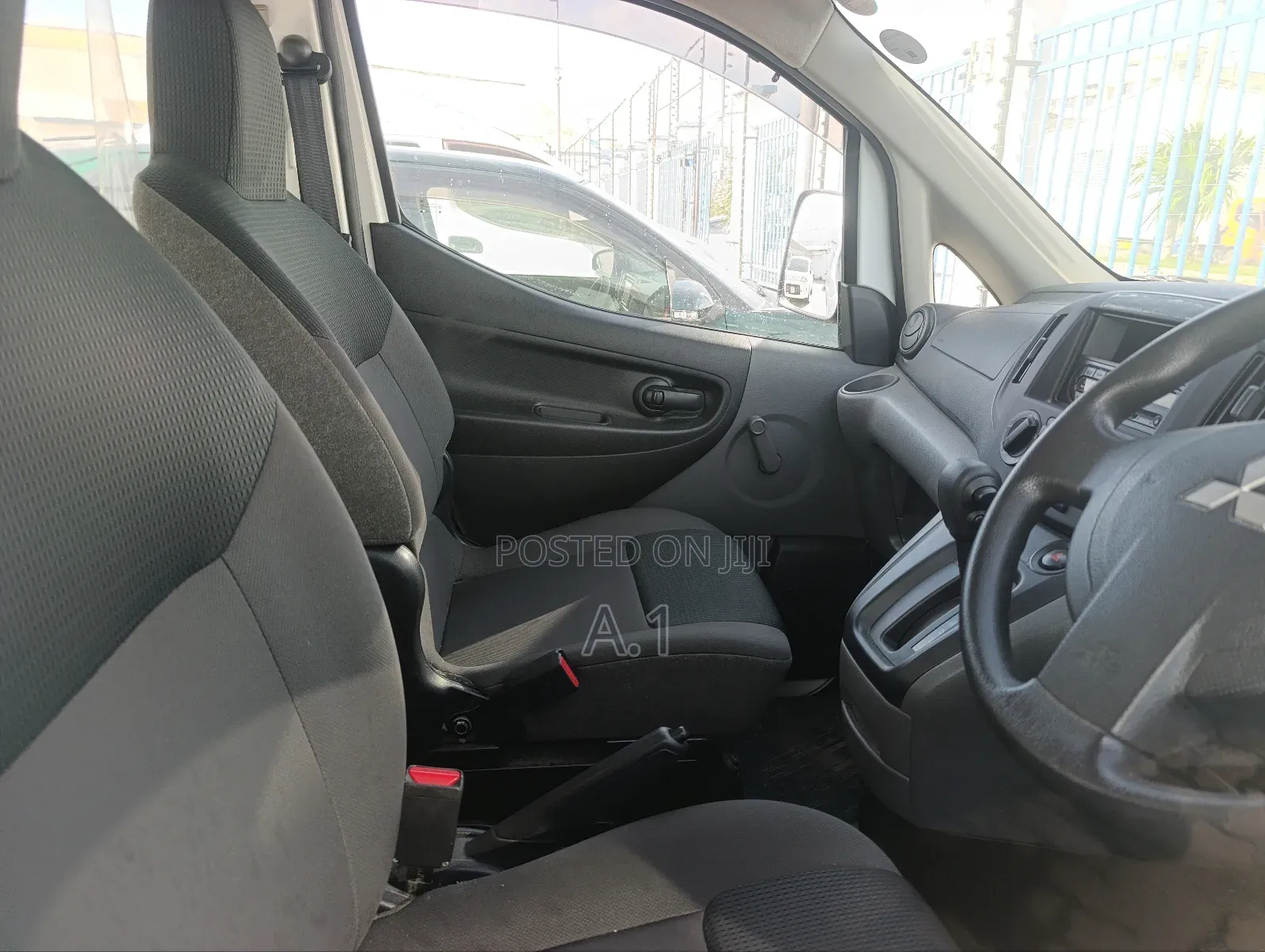 Mitsubishi Delica 2019 White