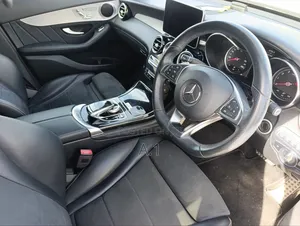 Mercedes-Benz GLC-Class 2019 Blue